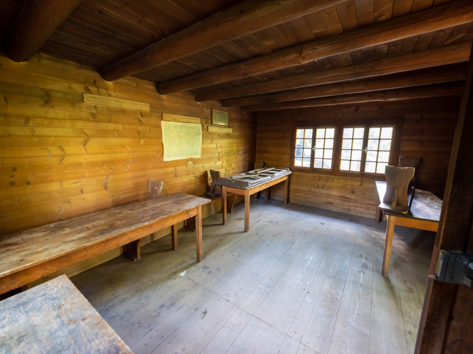 Refuges-salles-Montanaire©V-Dubach-52586