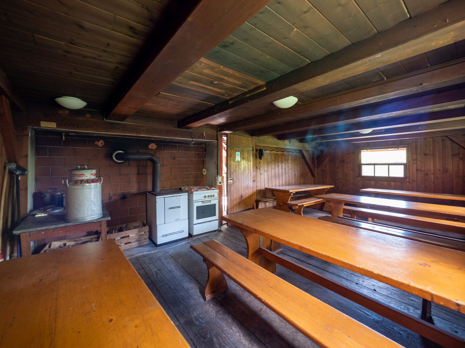 Refuges-salles-Montanaire©V-Dubach-52612