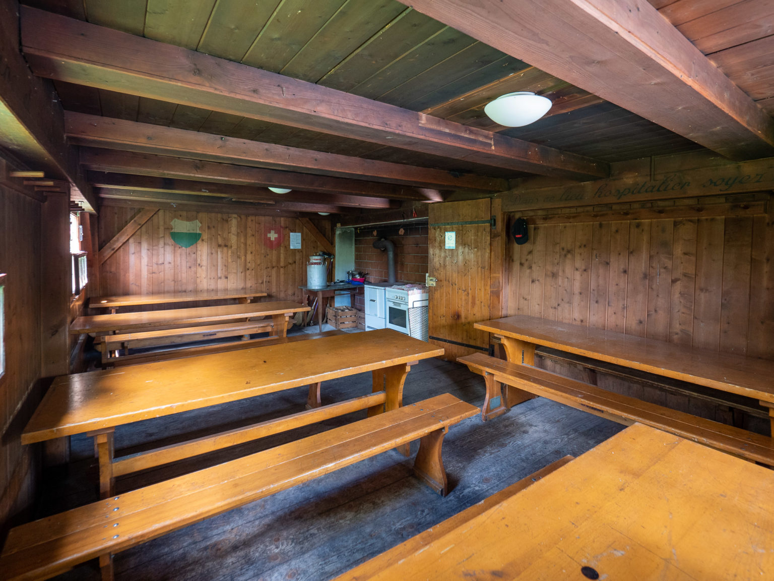 Refuges-salles-Montanaire©V-Dubach-52613