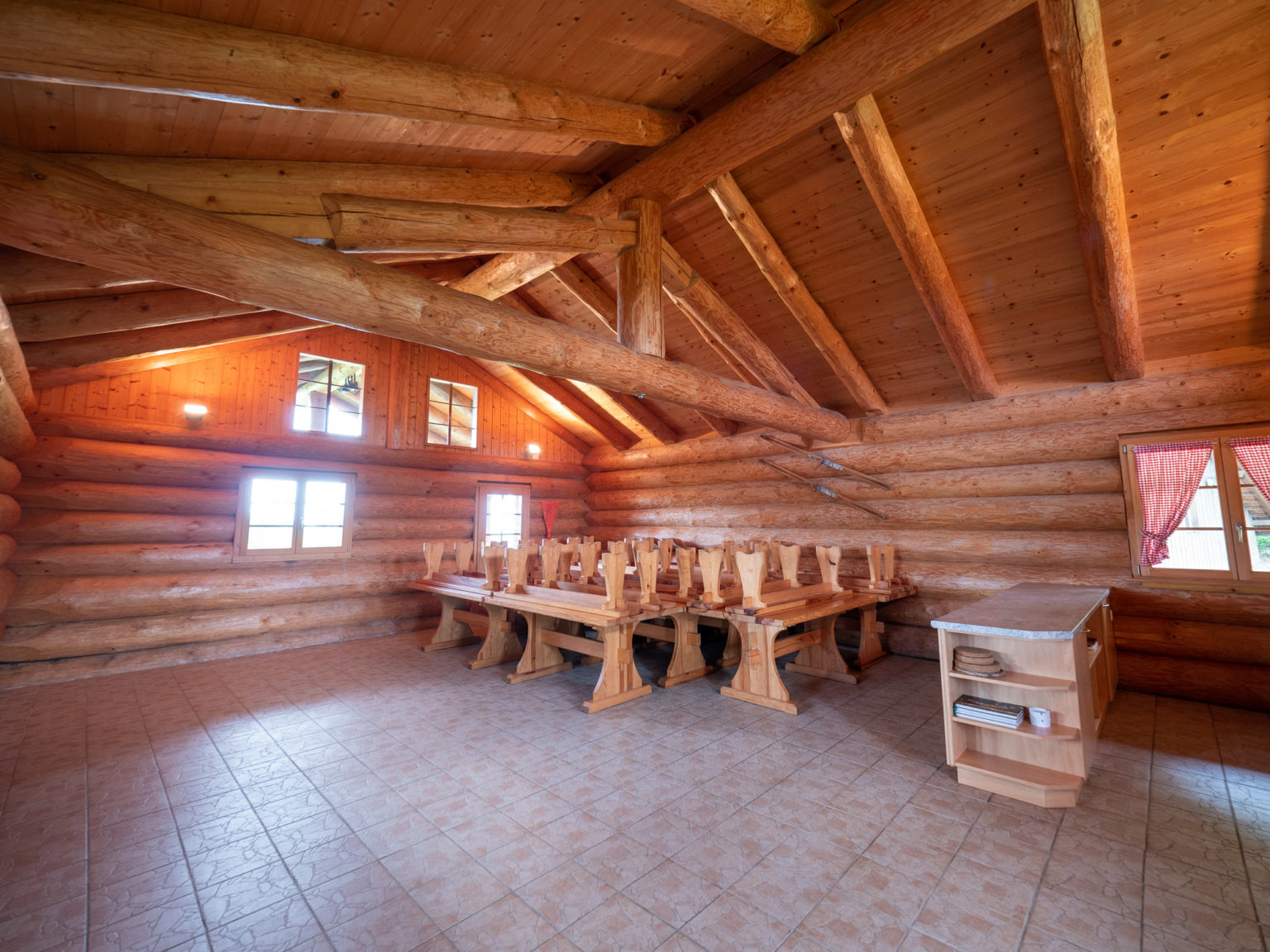 Refuges-salles-Montanaire©V-Dubach-52682