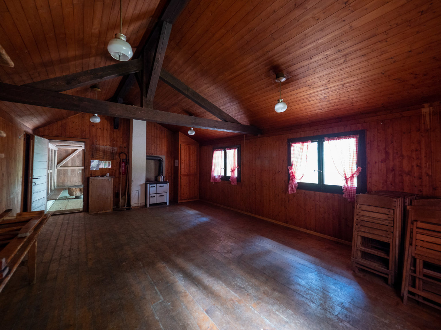 Refuges-salles-Montanaire©V-Dubach-52704