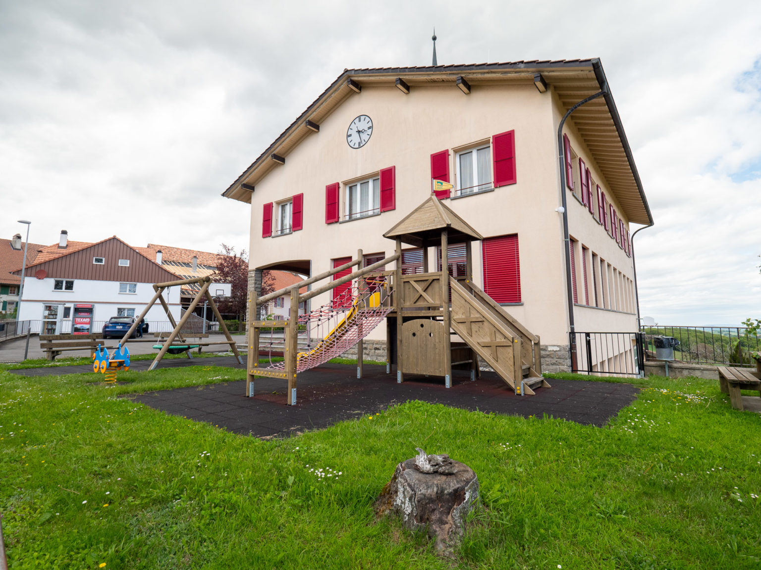 Refuges-salles-Montanaire©V-Dubach-52708